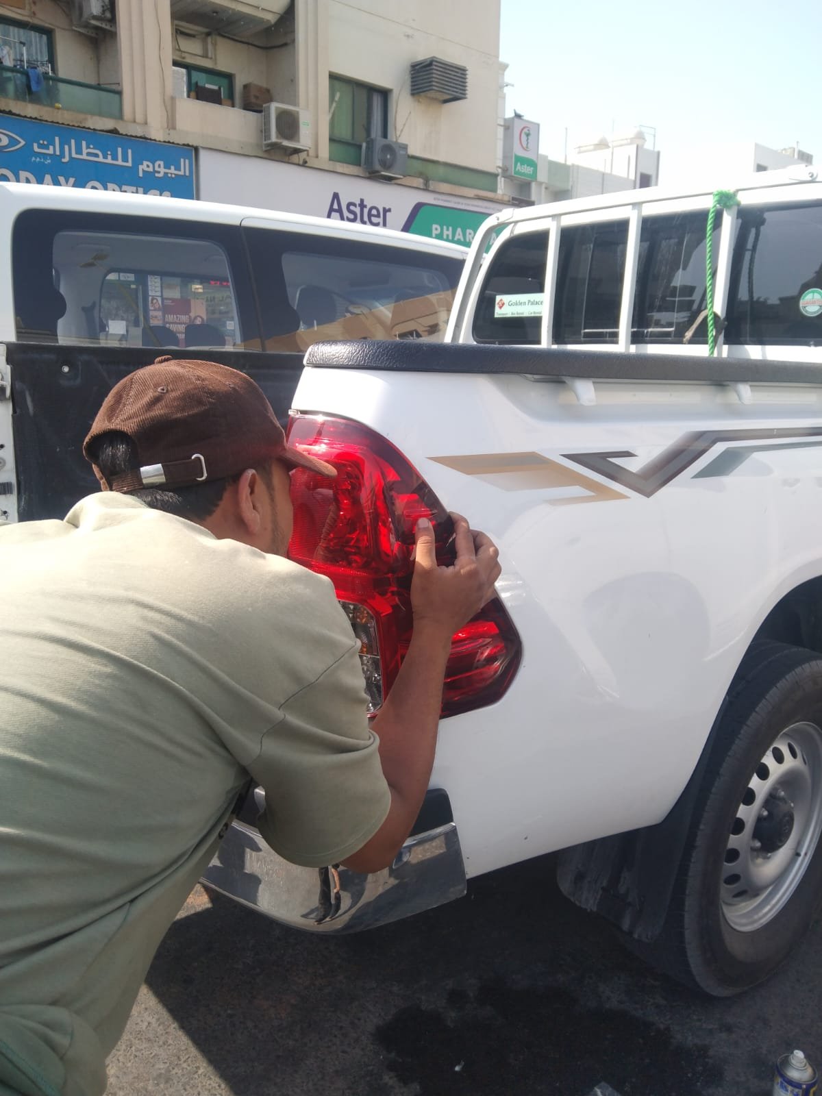 car light repair service in Dubai